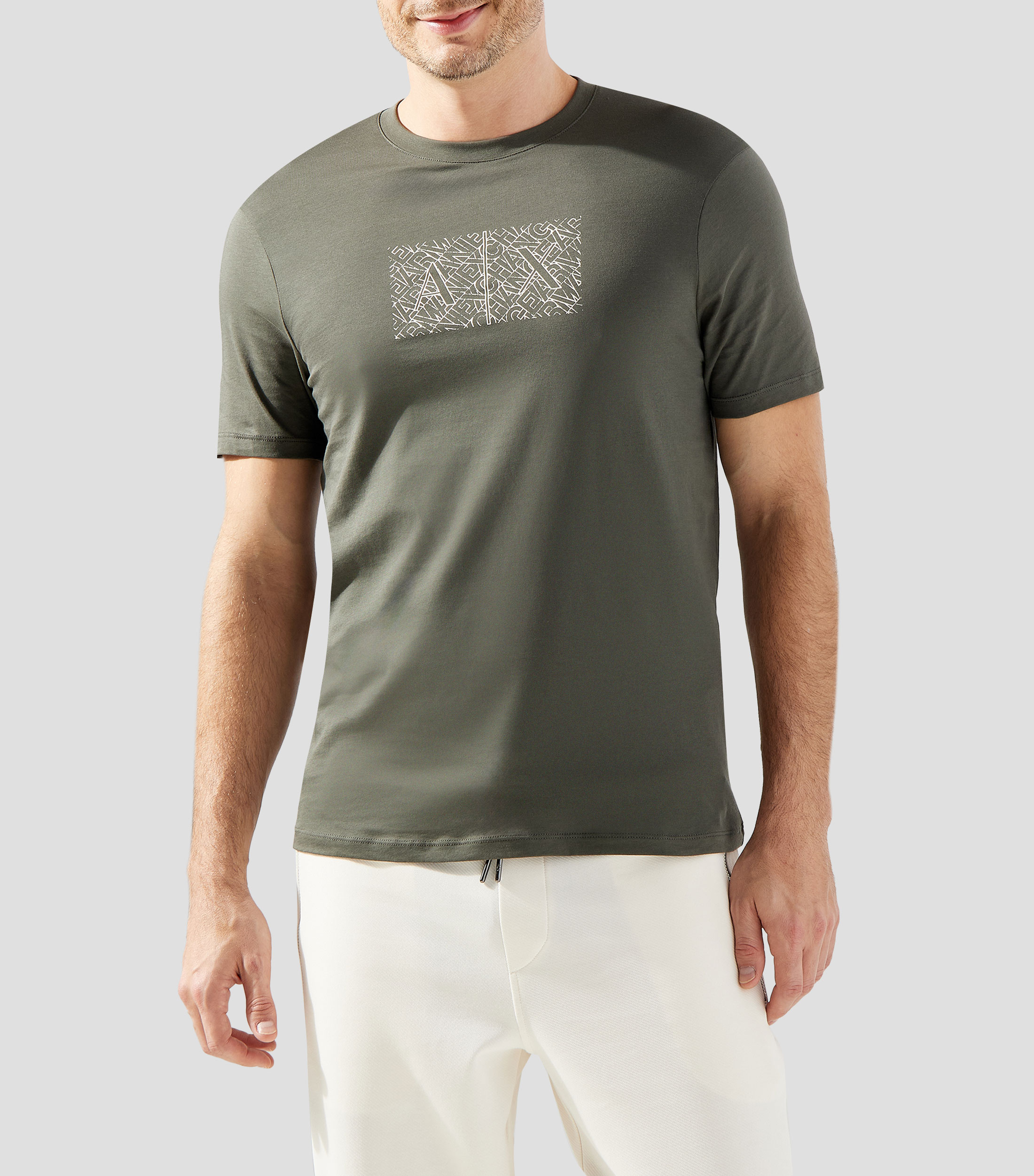 Playera cuello redondo manga corta estampada Hombre